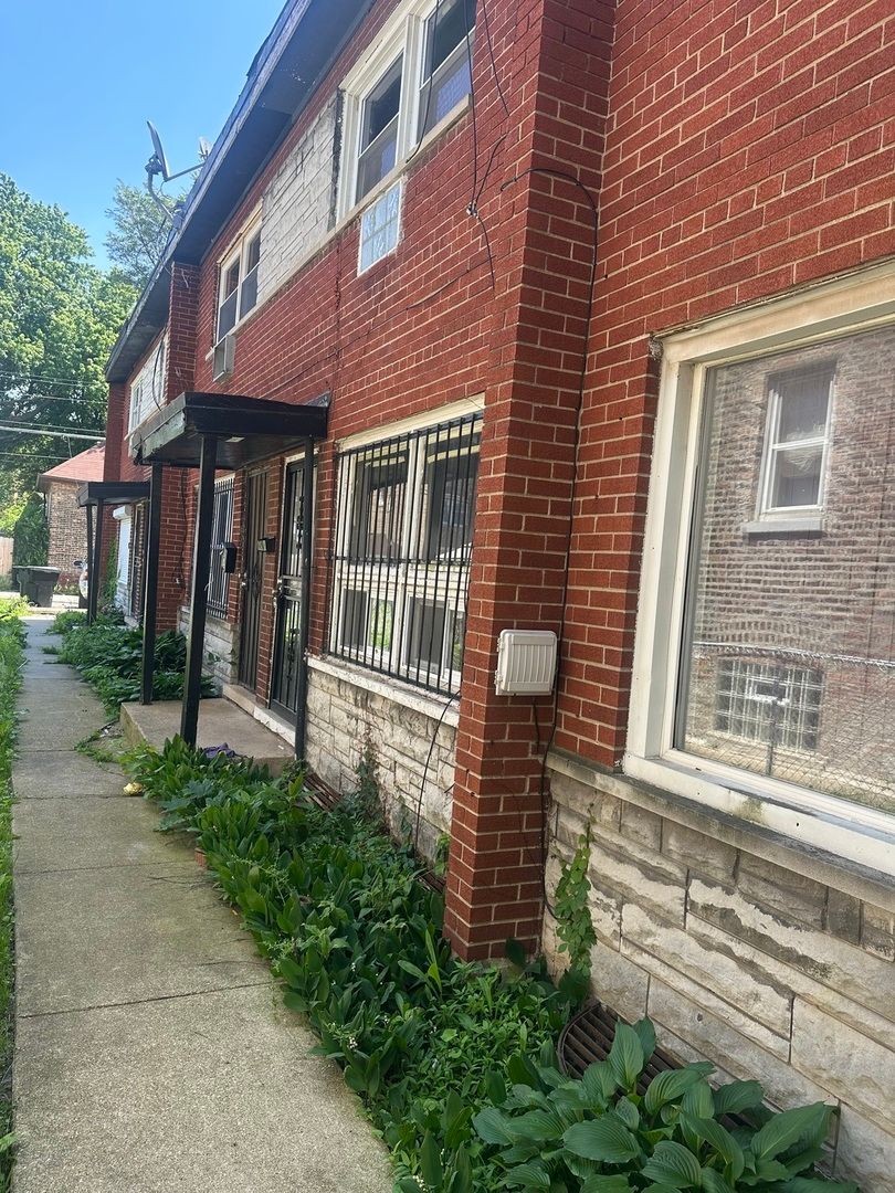 7939 S Ingleside Avenue #C — Chicago, IL 60619