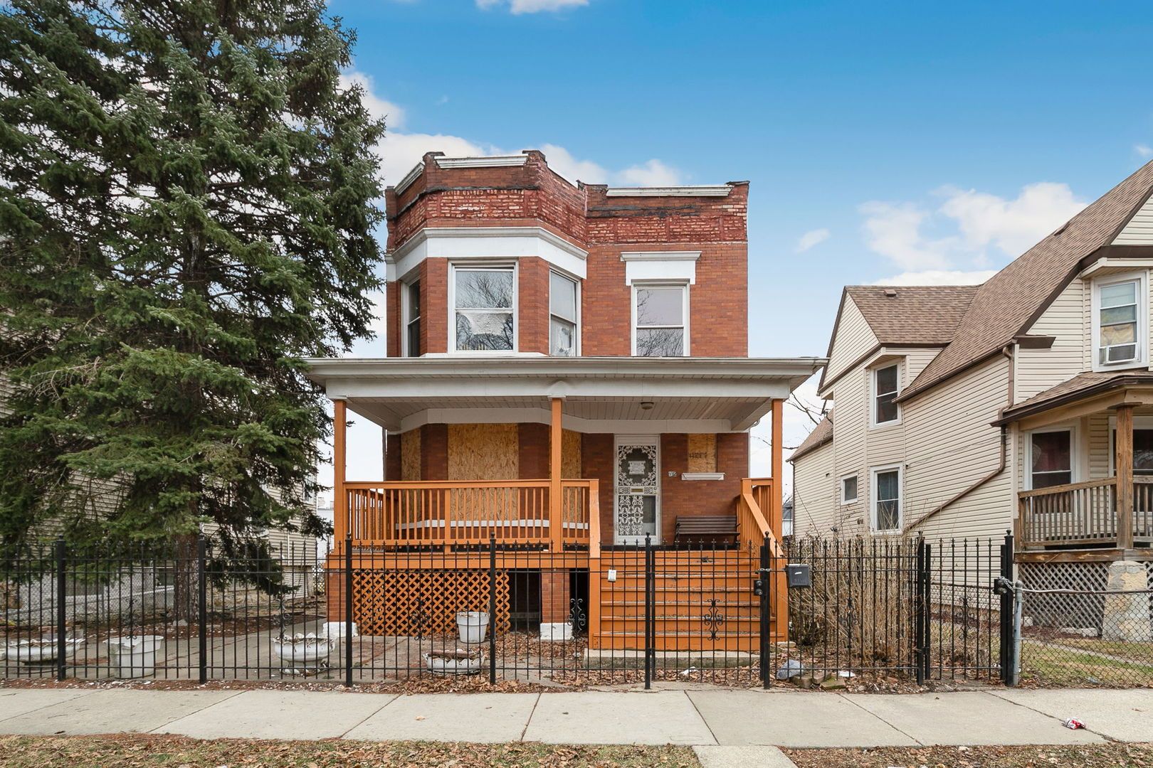 912 N Latrobe Avenue — Chicago, IL 60651