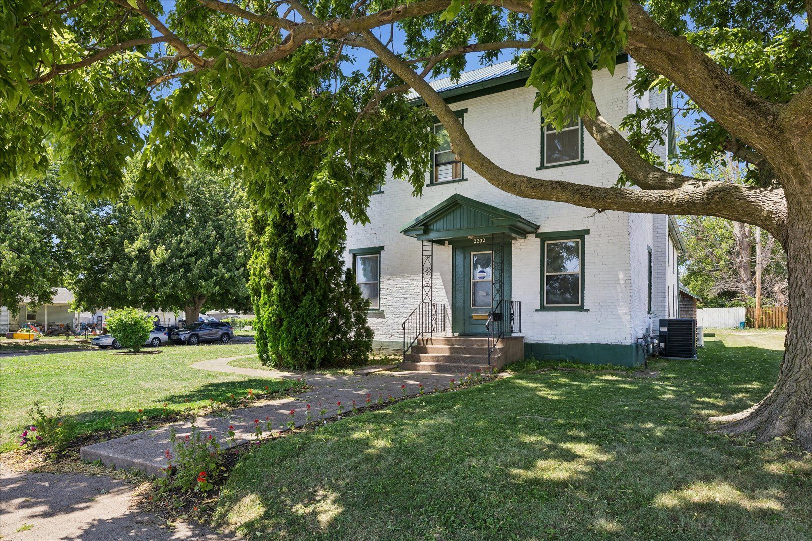 2202 McKinley Street — Clinton, IA 52732