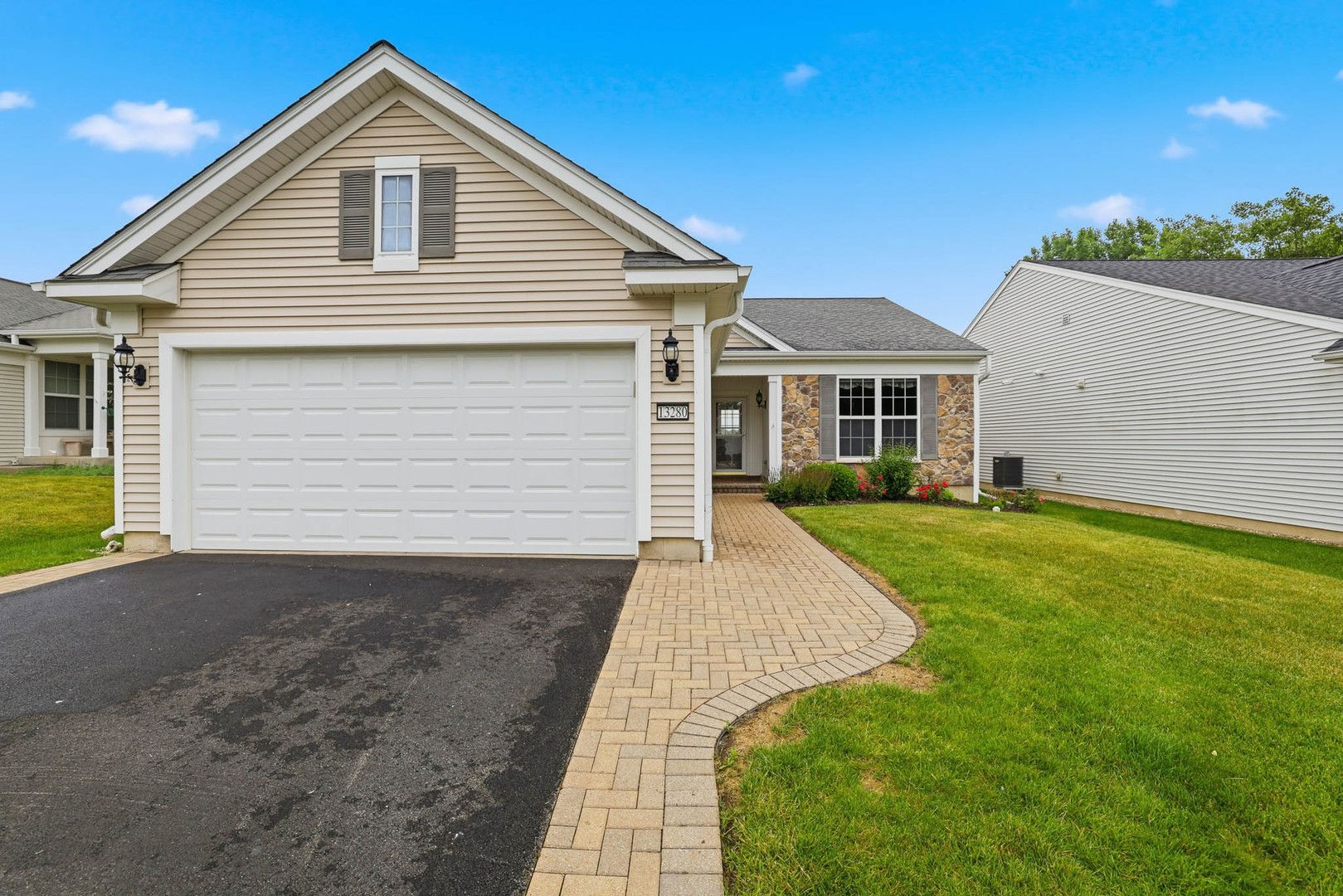 13280 Canary Lane — Huntley, IL 60142