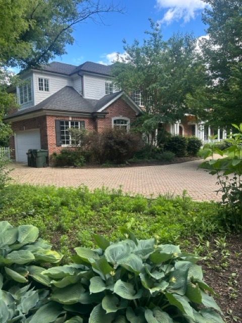 73 Locust Road — Winnetka, IL 60093