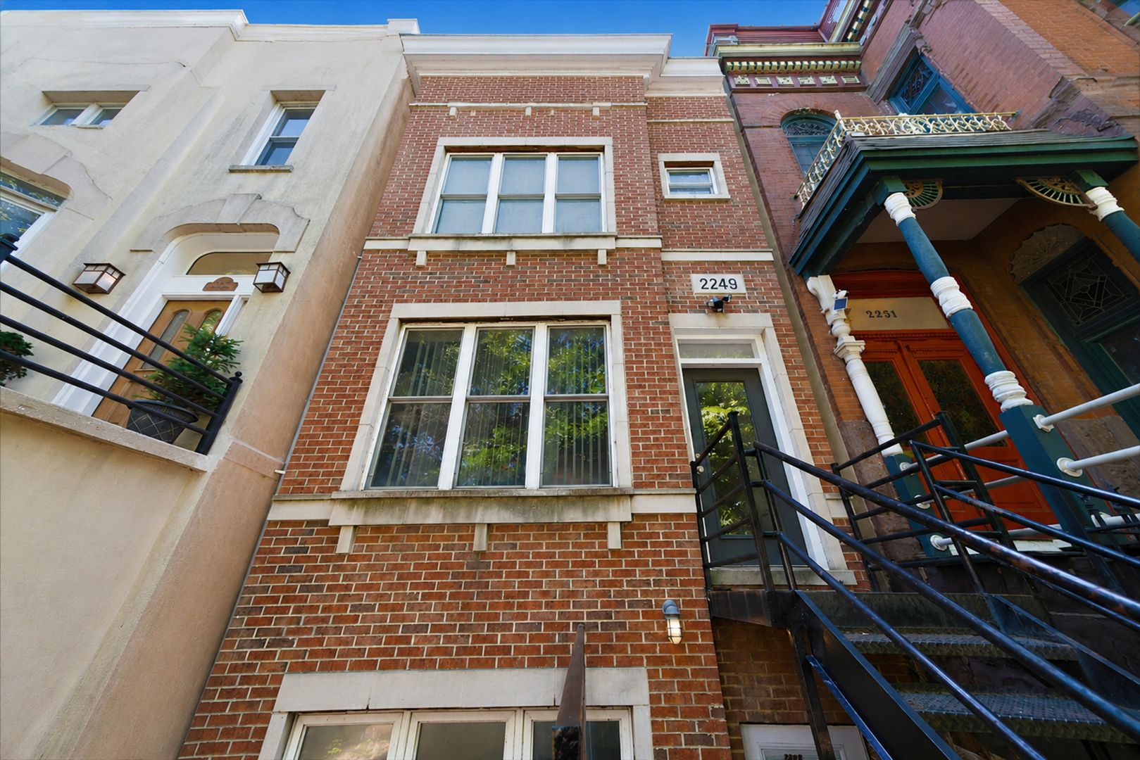 2249 W Monroe Street #G — Chicago, IL 60612