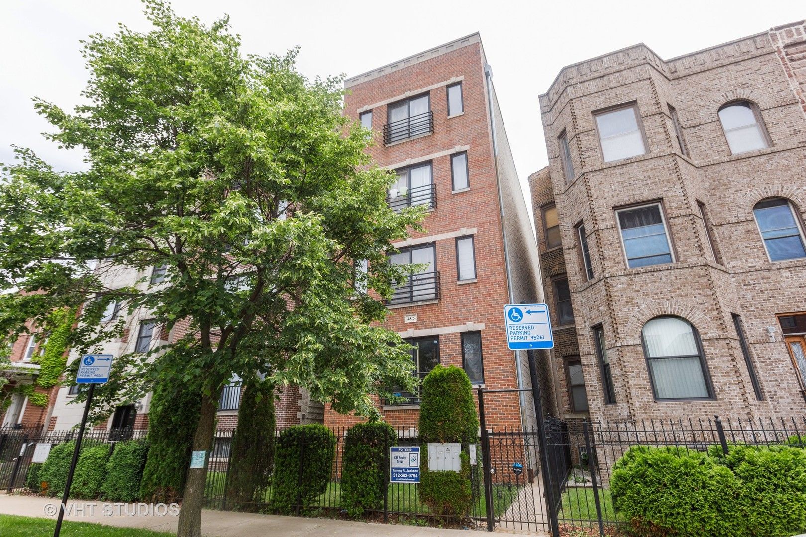 4815 S Champlain Avenue #2 — Chicago, IL 60615