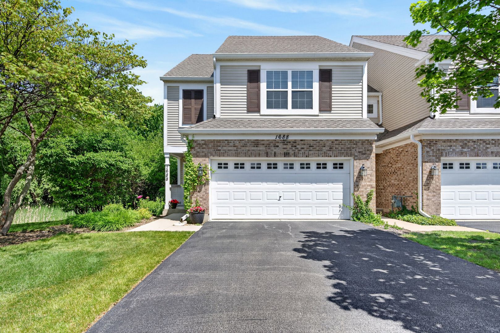 1688 Yellowstone Court #47 — Crystal Lake, IL 60014
