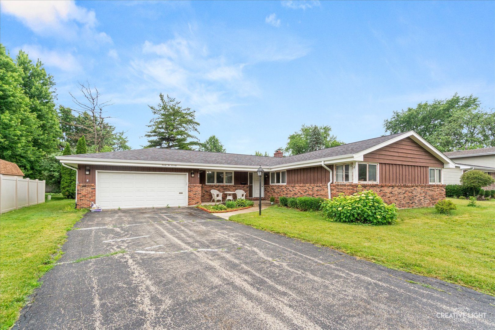 2270 Sans Souci Drive — Aurora, IL 60506