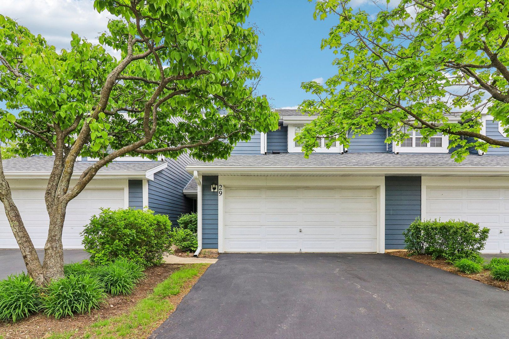 29 Sumac Lane — Schaumburg, IL 60193