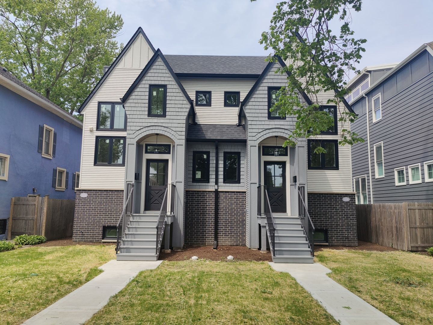 2106 Darrow Avenue — Evanston, IL 60201