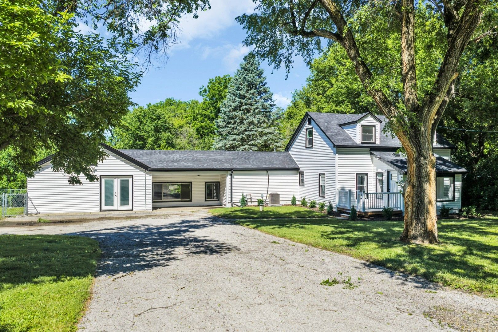 27283 W Nippersink Road — Ingleside, IL 60041