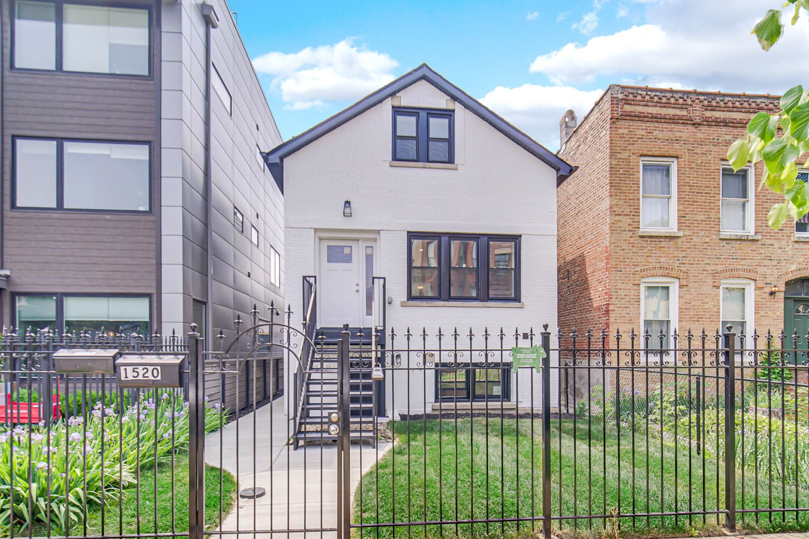 1520 N Campbell Avenue — Chicago, IL 60622