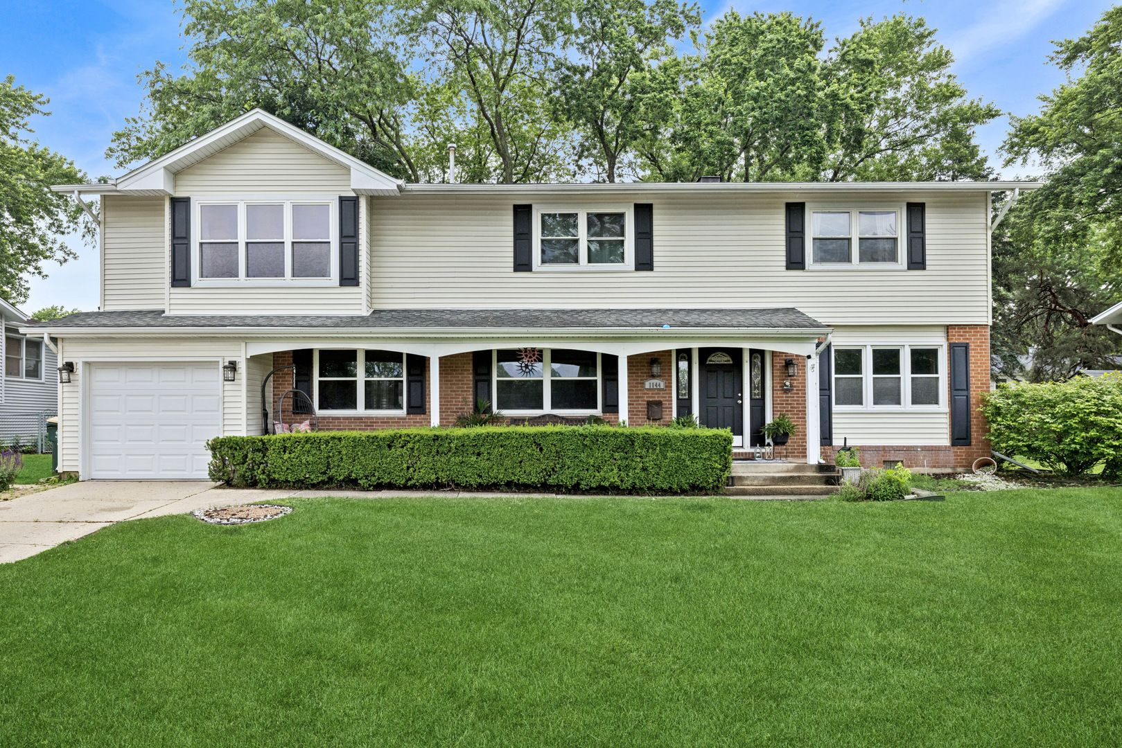 1144 E Anderson Drive — Palatine, IL 60074