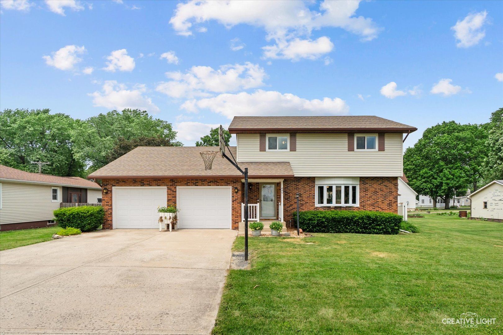 440 W Park Street — Sheridan, IL 60551