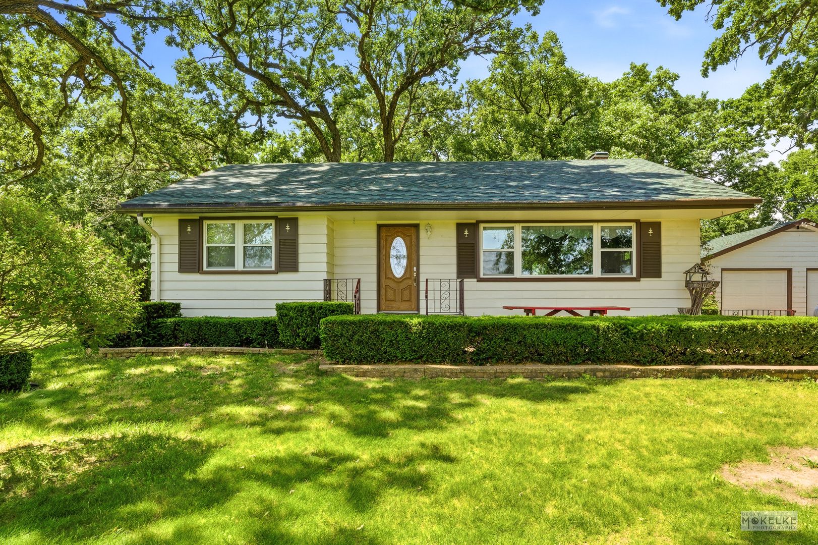 7823 Galena Road — Bristol, IL 60512