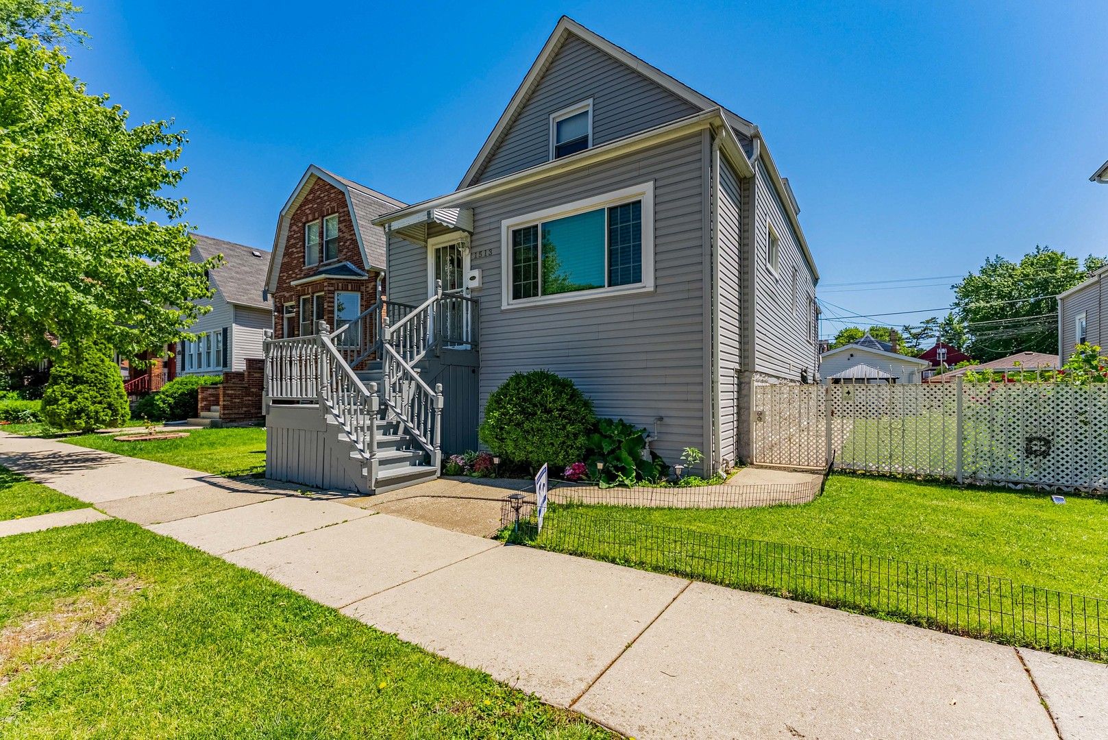 1513 Clarence Avenue — Berwyn, IL 60402