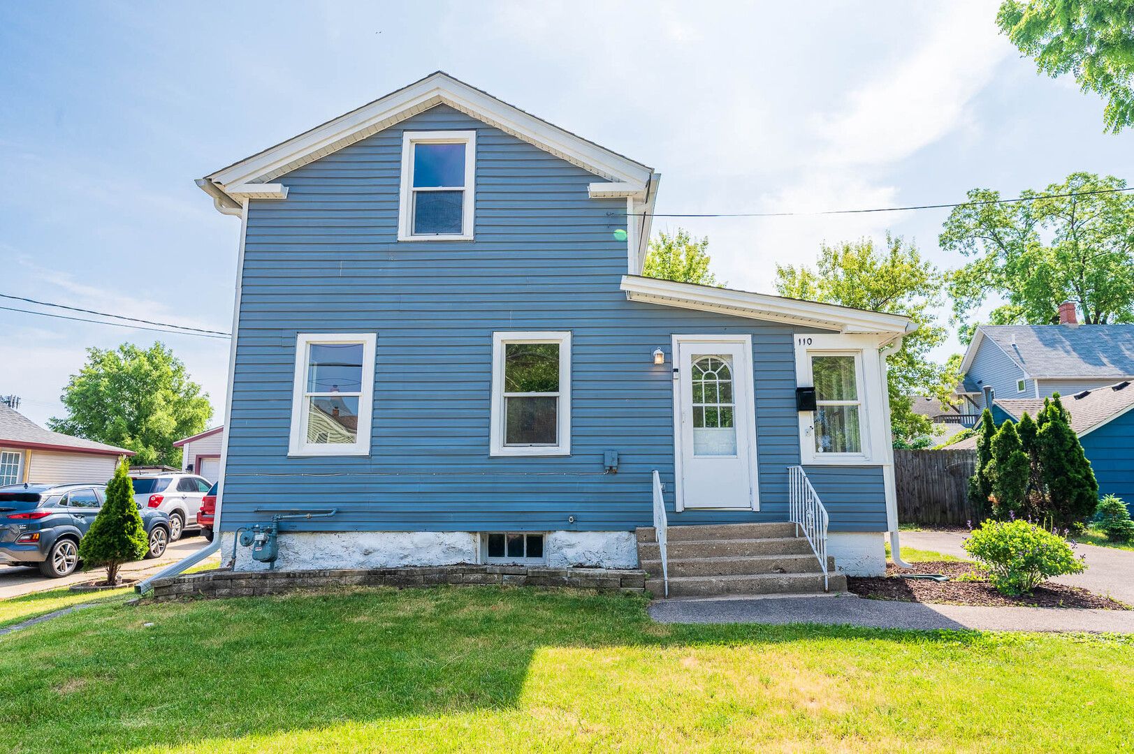 110 N Seminary Avenue — Woodstock, IL 60098