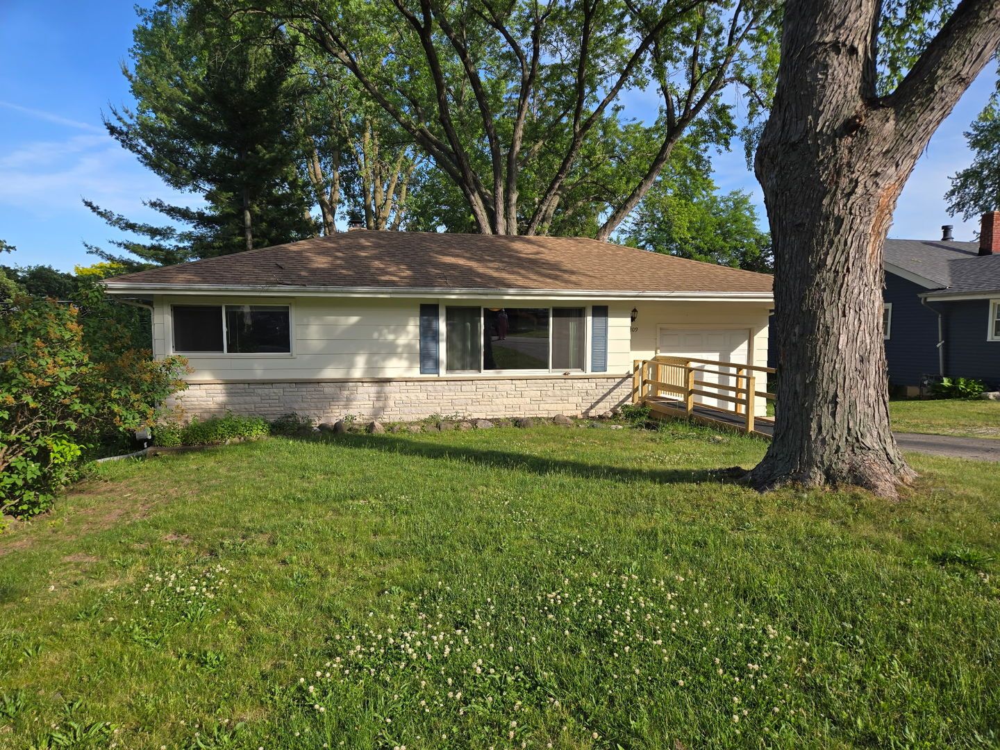 4209 Ponca Street — McHenry, IL 60050