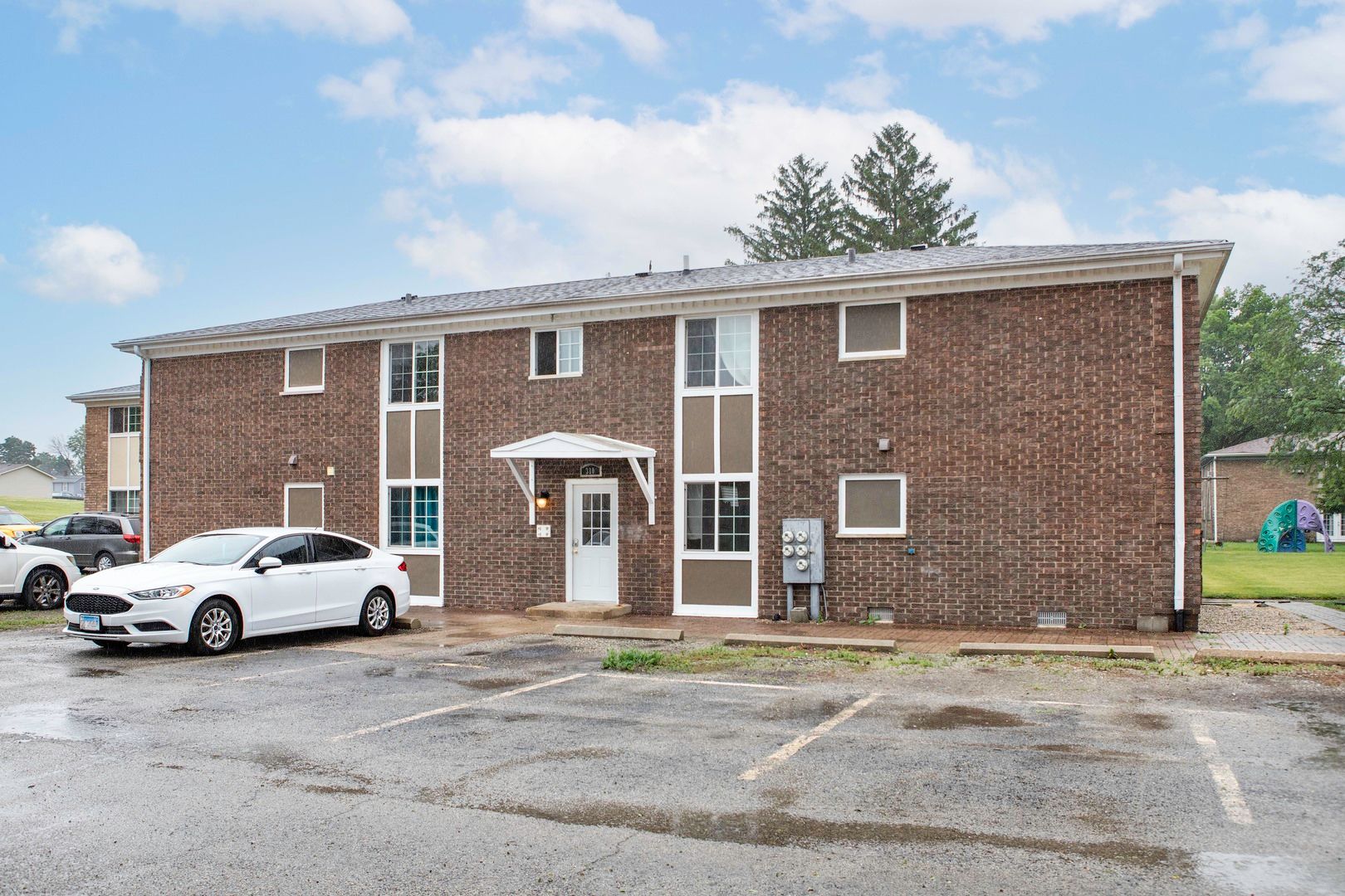 310 Wilshire Drive — Sandwich, IL 60548