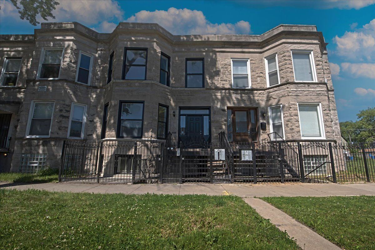 6506 S Saint Lawrence Avenue — Chicago, IL 60637