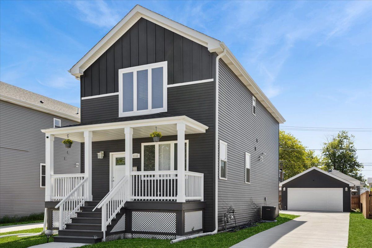 1112 S 3rd Avenue — Maywood, IL 60153