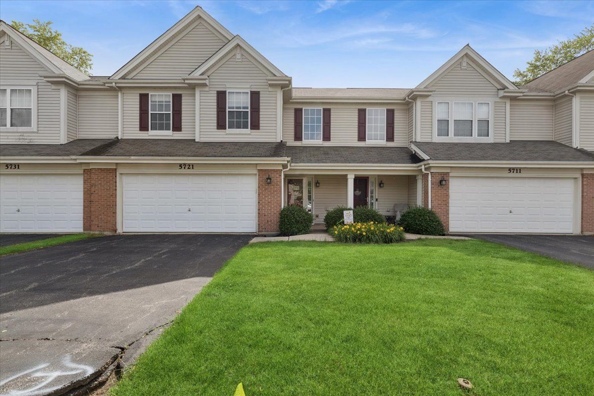 5721 Wildspring Drive — Lake In The Hills, IL 60156