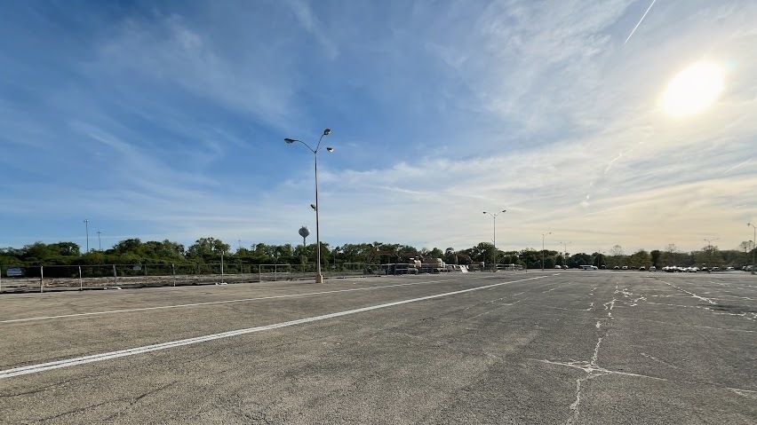 1500 W Lincoln Highway — New Lenox, IL 60451