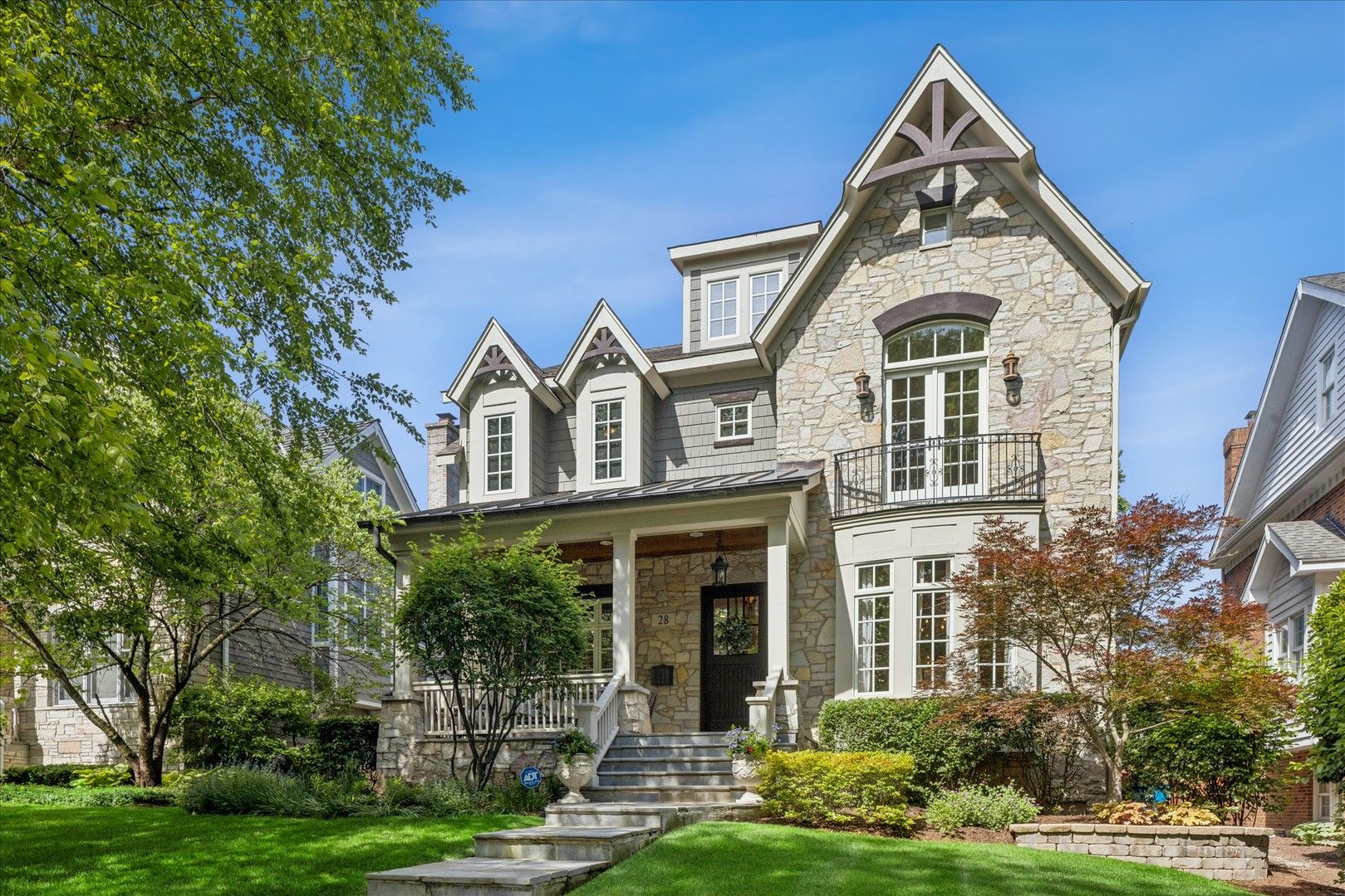 28 S Adams Street — Hinsdale, IL 60521
