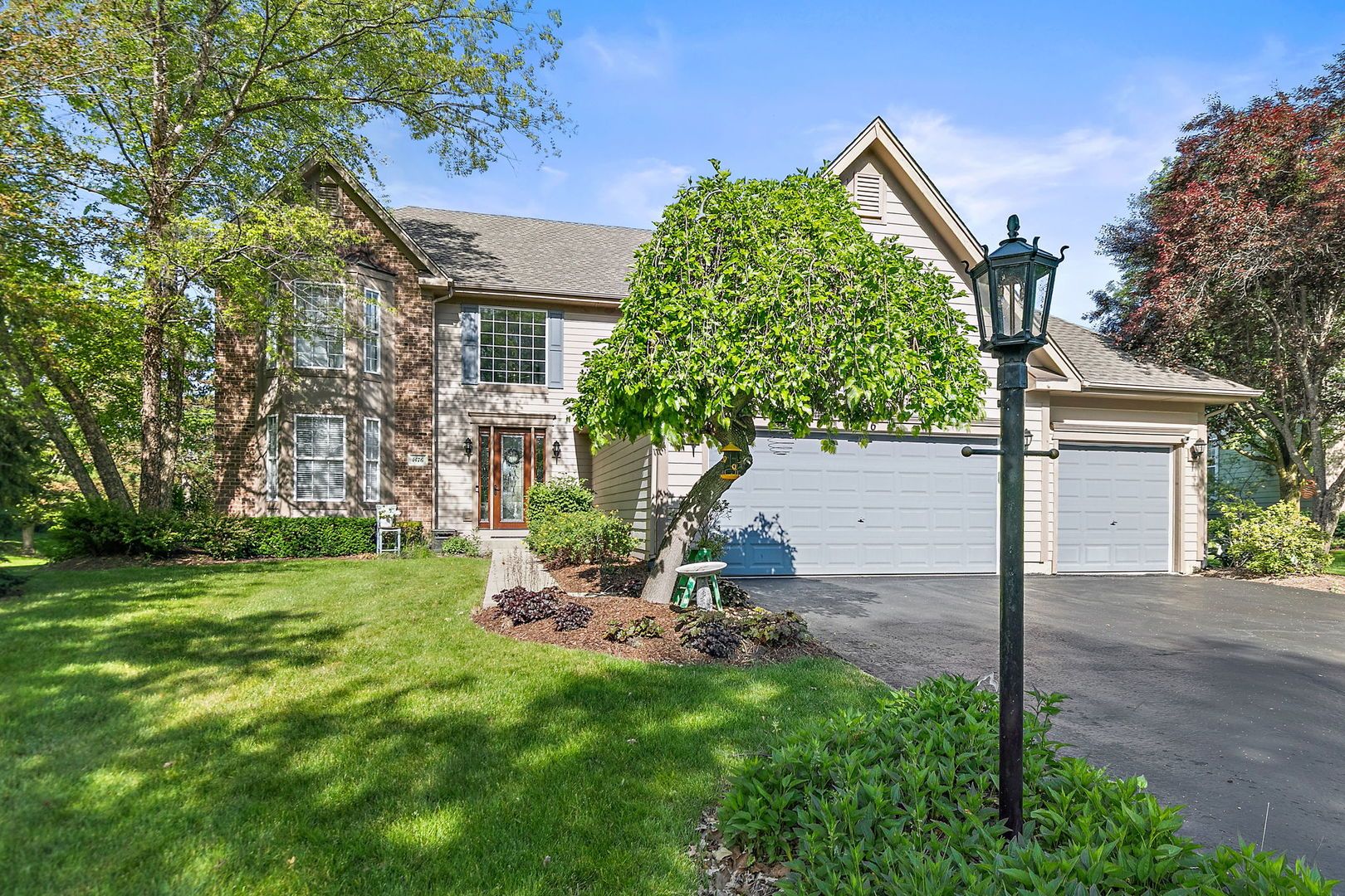 1476 Columbia Lane — Barrington, IL 60010