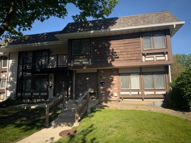 5504 Court C — Hanover Park, IL 60133