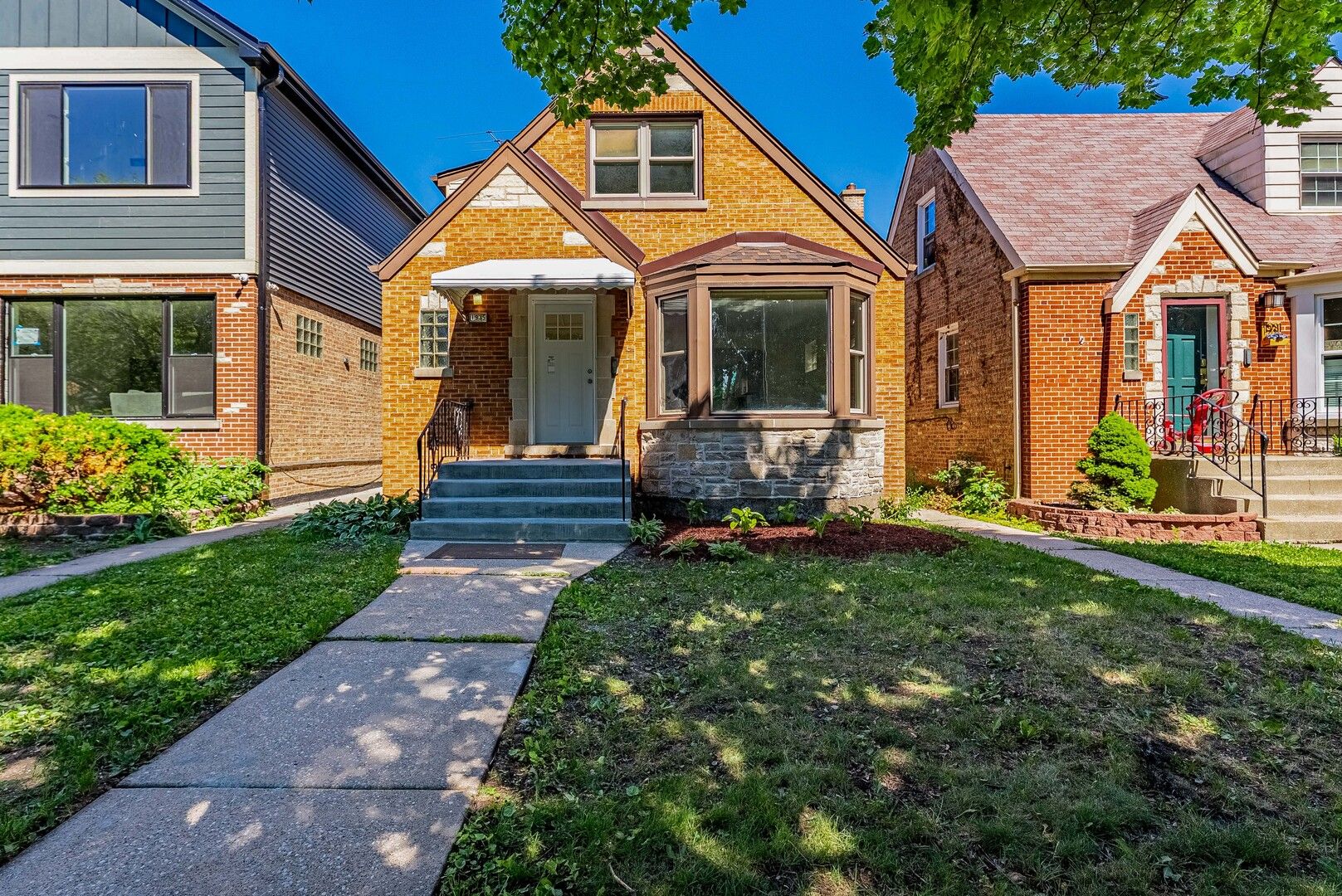 1935 N Natoma Avenue — Chicago, IL 60707