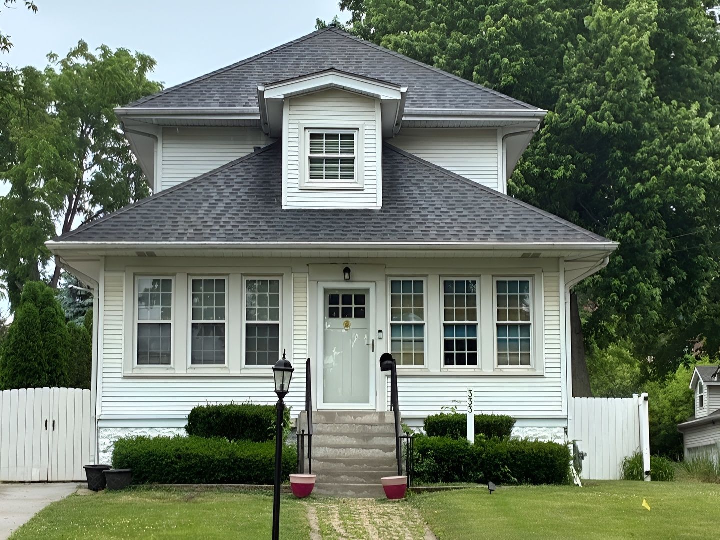 333 E Chicago Avenue — Hinsdale, IL 60521