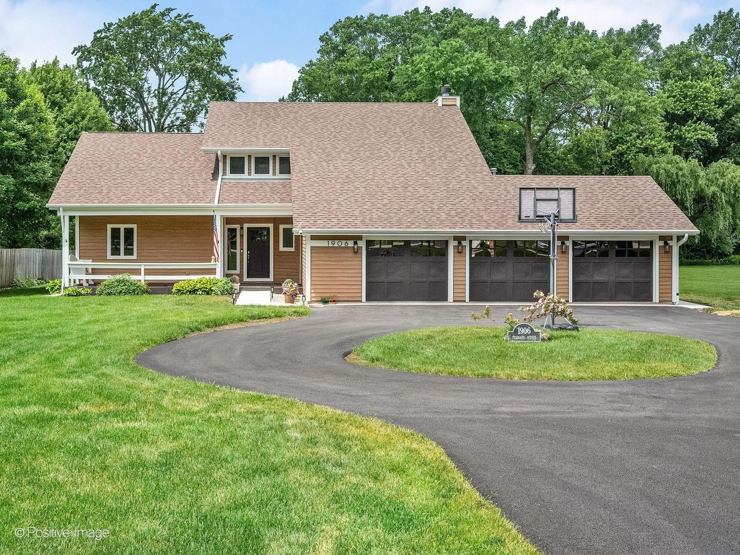 1906 Stoddard Avenue — Wheaton, IL 60187