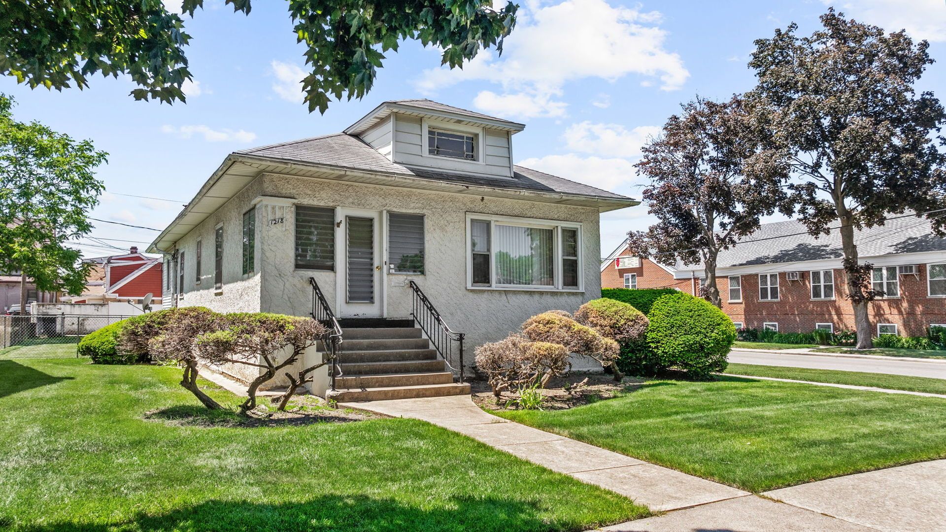 1218 N 18th Avenue — Melrose Park, IL 60160