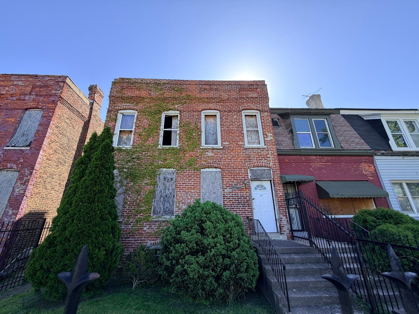 10645 S Champlain Avenue — Chicago, IL 60628