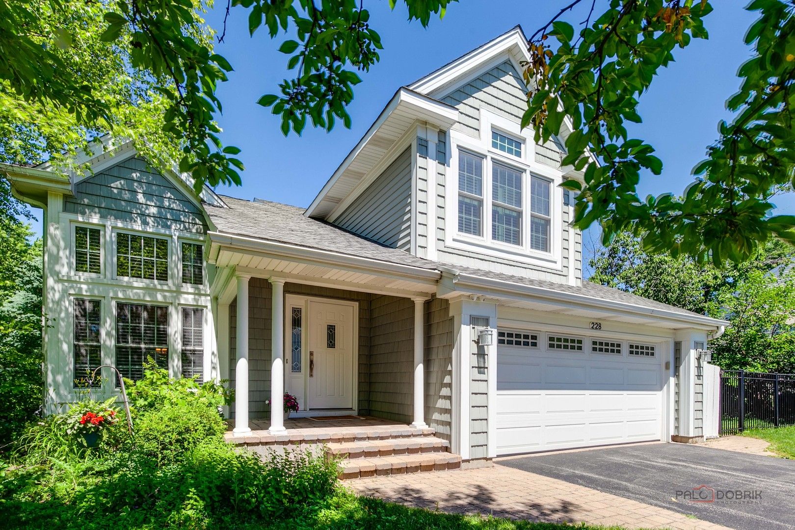 228 Southridge Drive — Gurnee, IL 60031