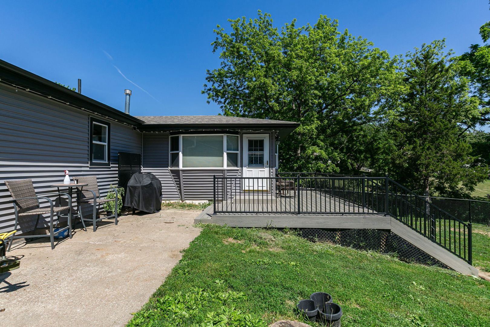 221 W Meuse Street — Blue Grass, IA 52726