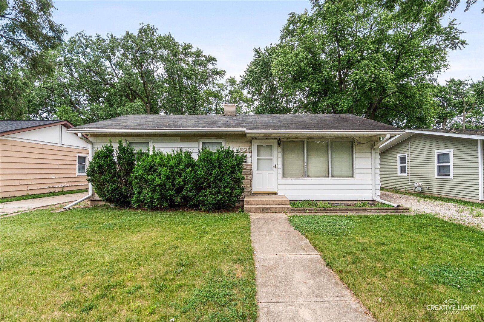 825 Foran Lane — Aurora, IL 60506