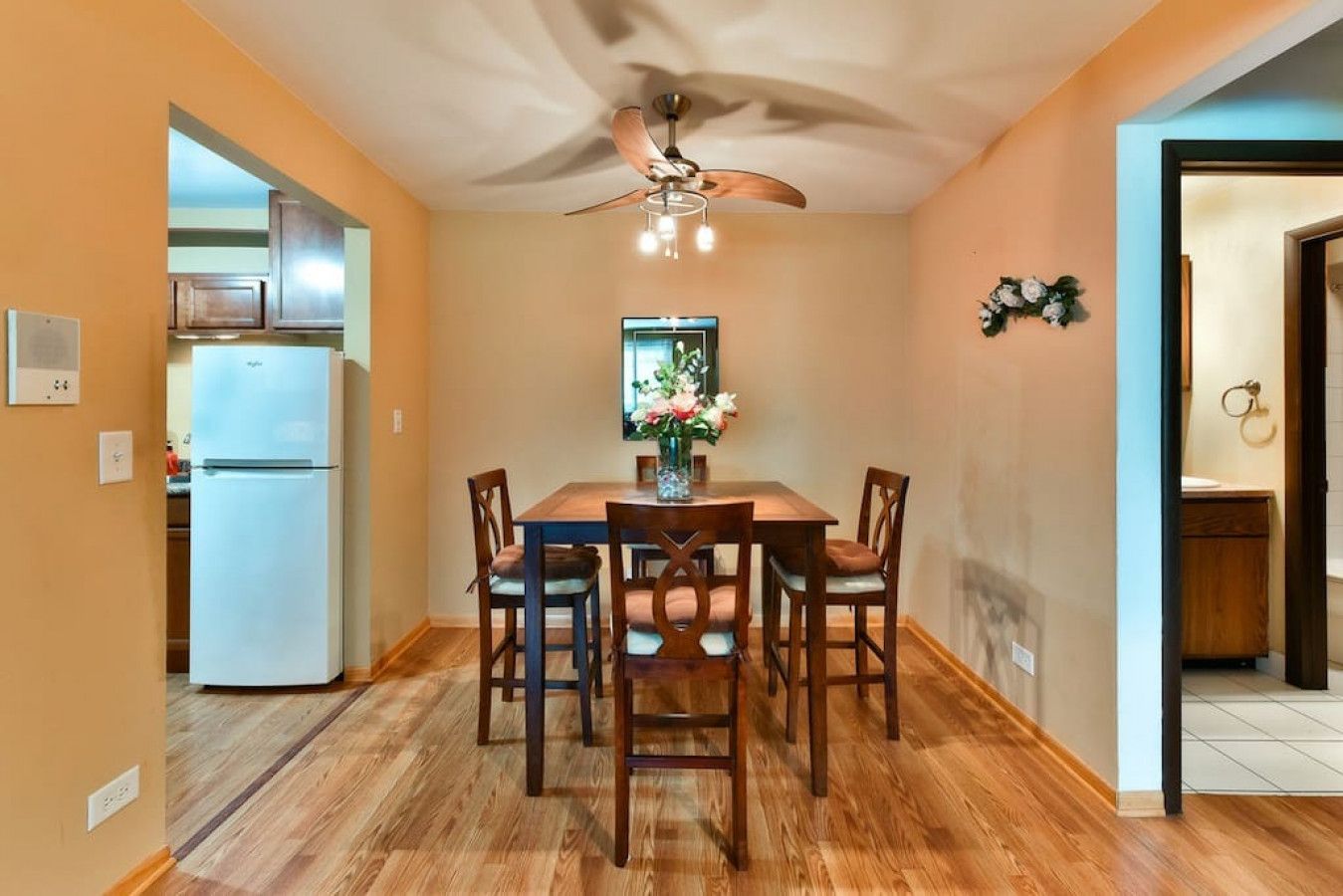 5113 N East River Road #1K — Chicago, IL 60656
