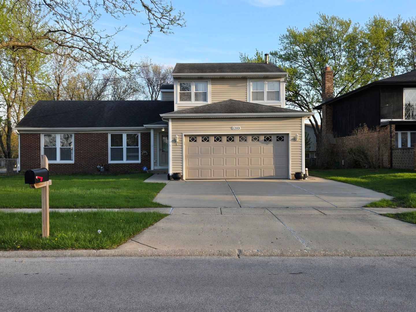 1203 Timber Drive — Elk Grove Village, IL 60007