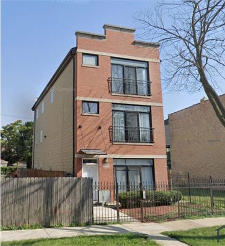 4116 W Congress Parkway #2 — Chicago, IL 60624