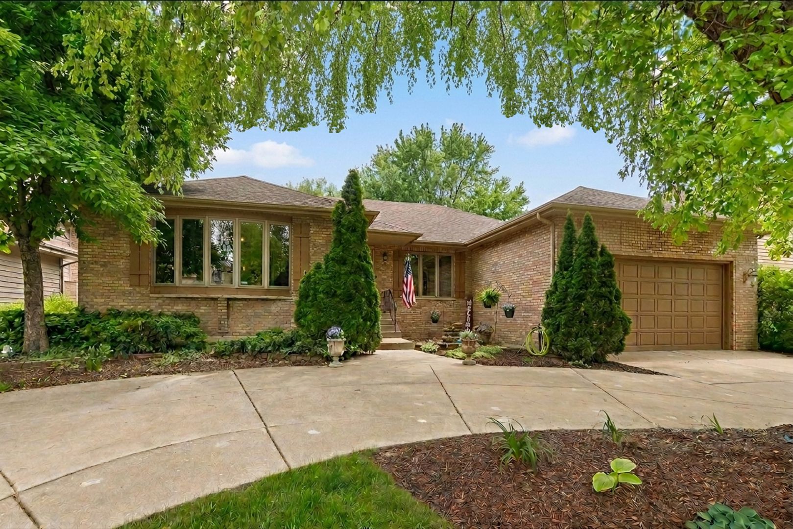 437 N Kevin Drive — Addison, IL 60101