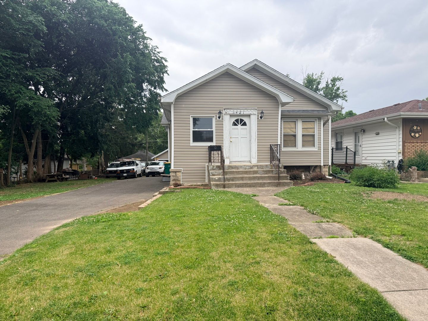 1421 Frederick Street — Joliet, IL 60435