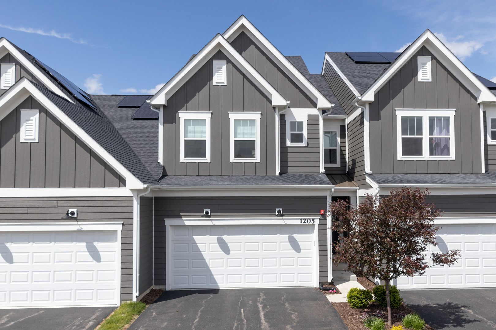 1205 Josiah Road — Naperville, IL 60563