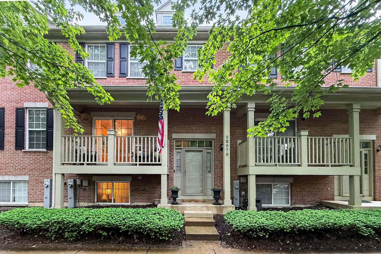 0S070 Lee Court — Winfield, IL 60190