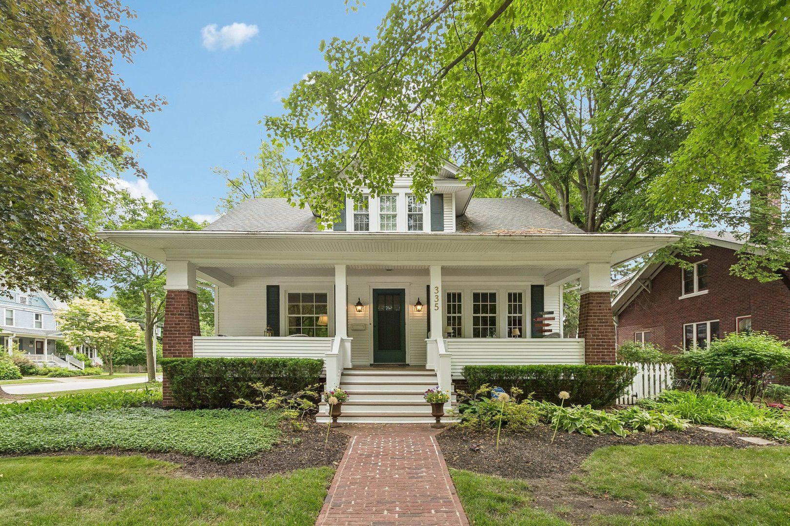 335 E Liberty Street — Barrington, IL 60010