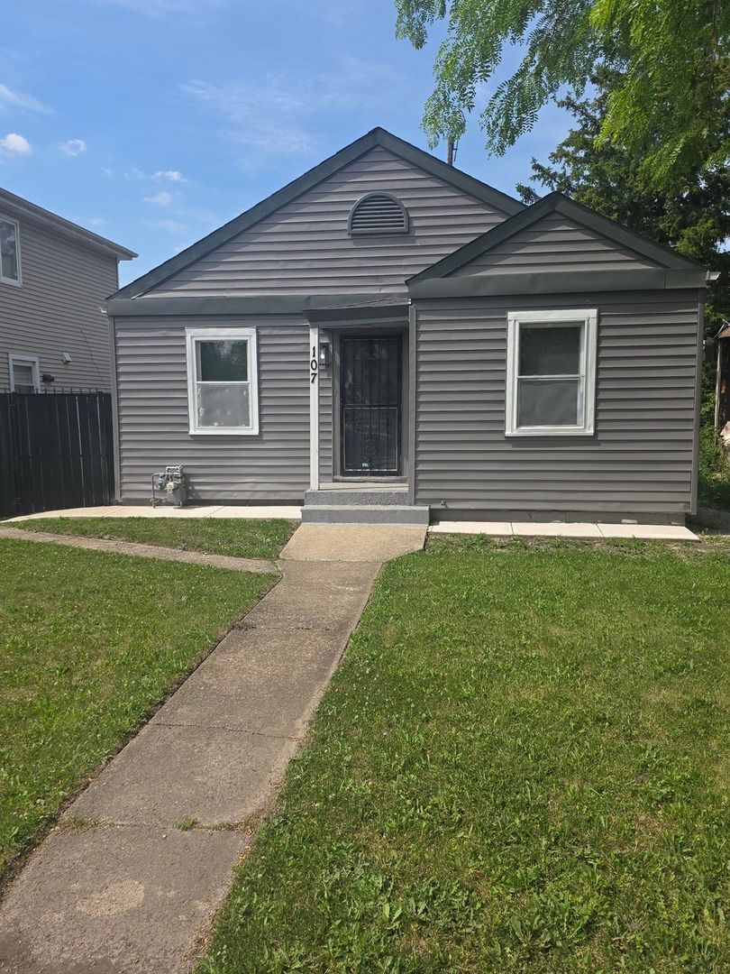 107 E 149th Street — Harvey, IL 60426