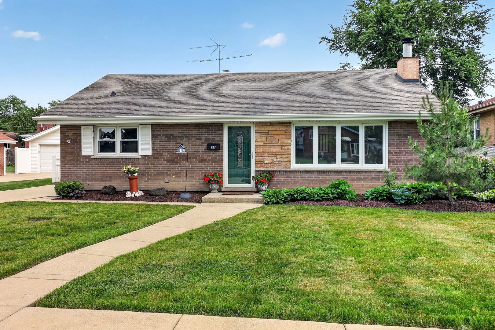 51 W Marilyn Terrace — Addison, IL 60101