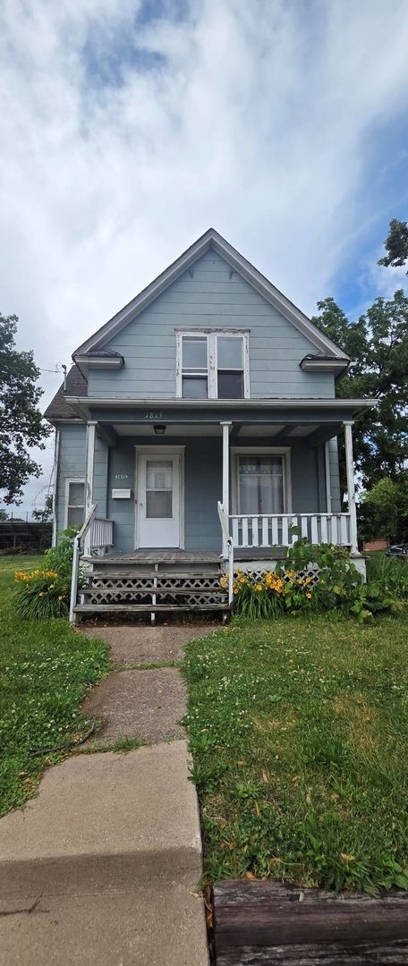 1813-1815 Avenue of the Cities Avenue — Moline, IL 61265