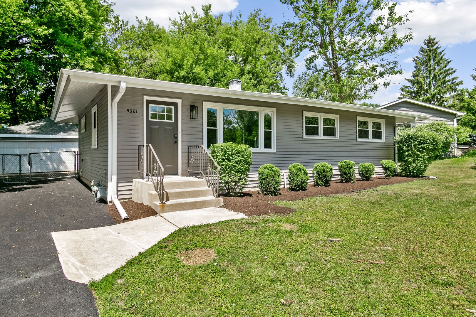 5301 Pistakee Drive — Johnsburg, IL 60051