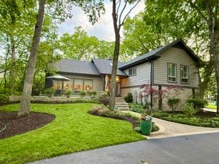 1310 Woodland Court W — Riverwoods, IL 60015