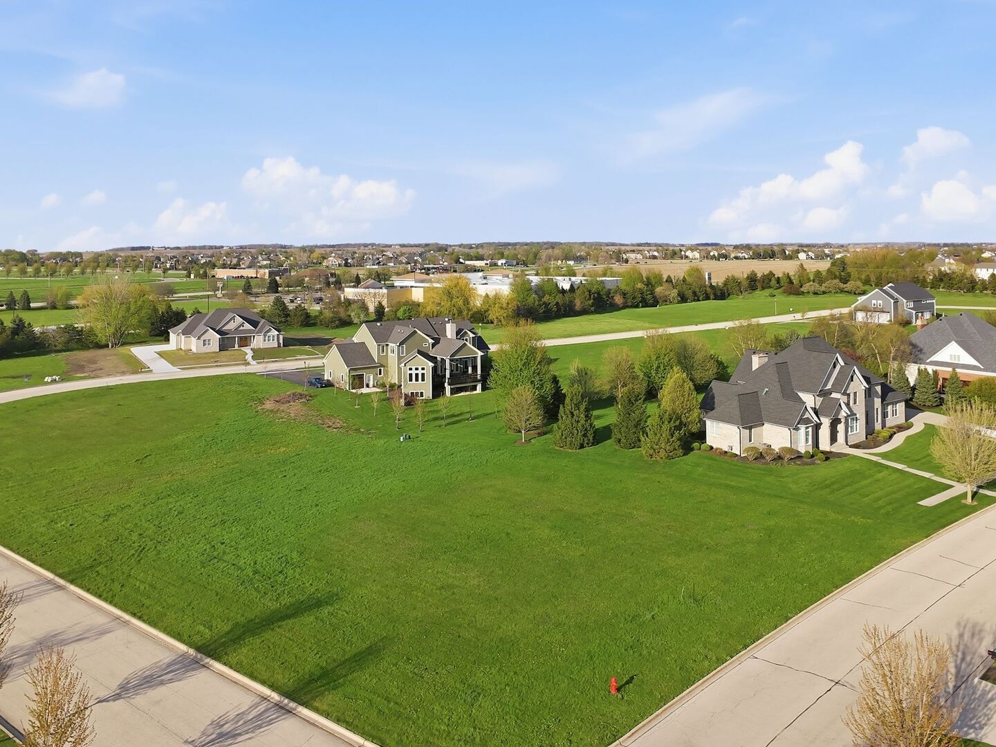 247 Merry Oaks Drive — Sycamore, IL 60178