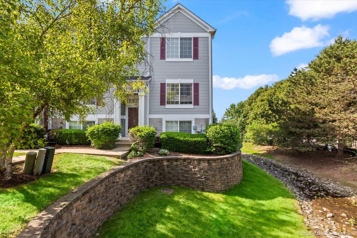 119 Enclave Circle — Bolingbrook, IL 60440